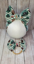 Load image into Gallery viewer, Starbucks Stripes Girl Bows, Customized Baby Girl Headbands, Head Wraps and Bows