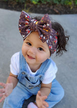 Load image into Gallery viewer, Brown Minnie Baby Girl Bow,Customized Baby Girl Headbands, Head Wraps and Bows
