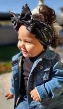 Load image into Gallery viewer, Baby Girl Bows Head Wraps Headbands. Black &amp; White Coco Bows
