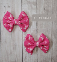 Load image into Gallery viewer, Hot Pink / White  Girl Bows, Customized Baby Girl Headbands, Head Wraps and Bows
