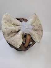 Load image into Gallery viewer, Mint / Beige/ Brown Baby Girl Bows, Customized Baby Girl Headbands, Head Wraps and Bows
