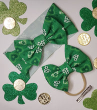 Load image into Gallery viewer, St Patrick Baby Girl Bows
