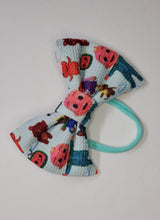 Load image into Gallery viewer, Cocomelon Girl Bows, Cocomelon Headbands &amp; Head Wraps
