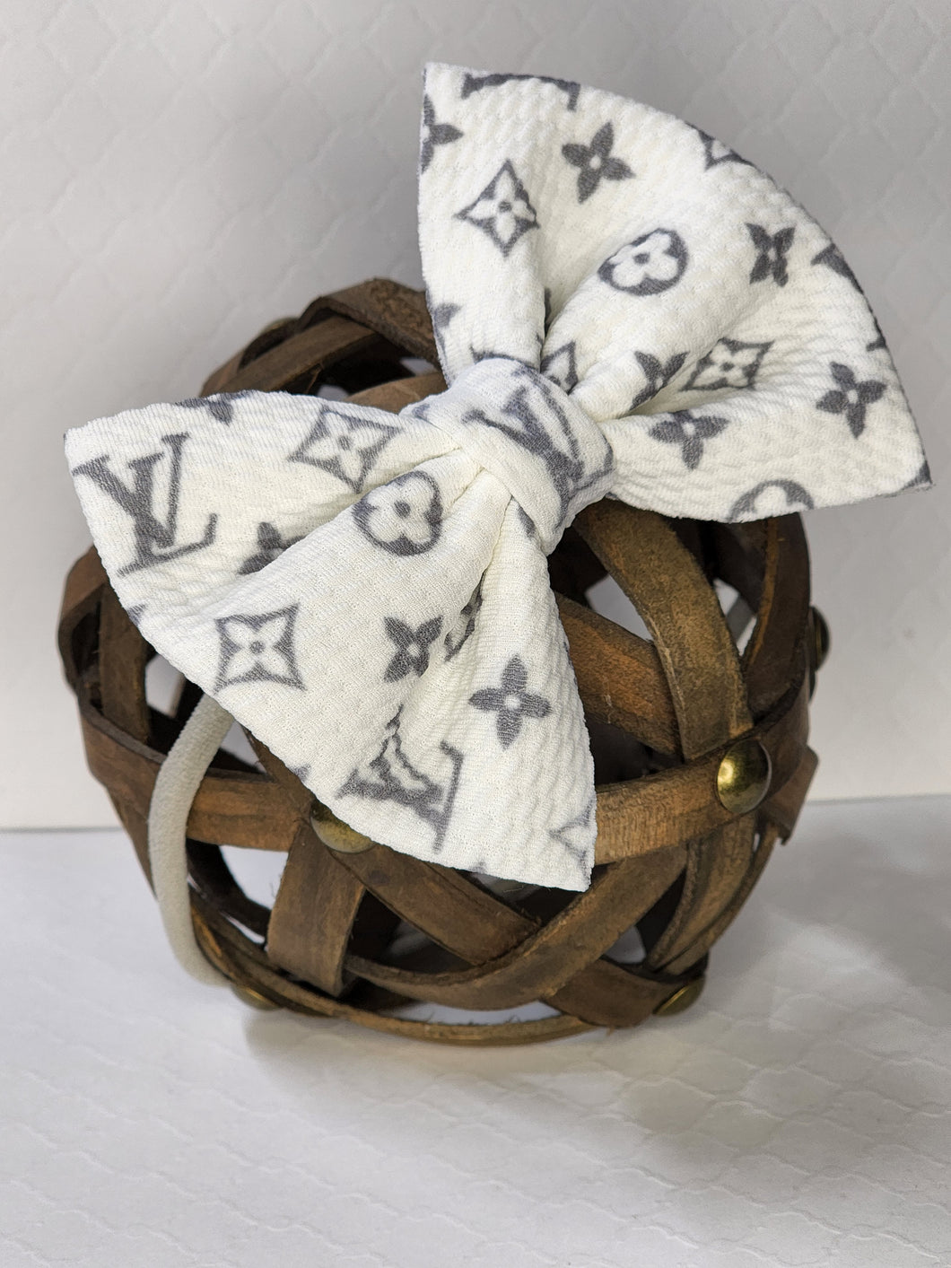 White & Gray L.V Headwrap & Bows