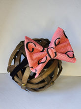 Load image into Gallery viewer, GG Salmon Headwraps and Bows
