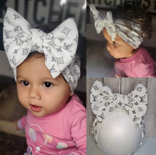 Load image into Gallery viewer, White &amp; Gray L.V Headwrap &amp; Bows
